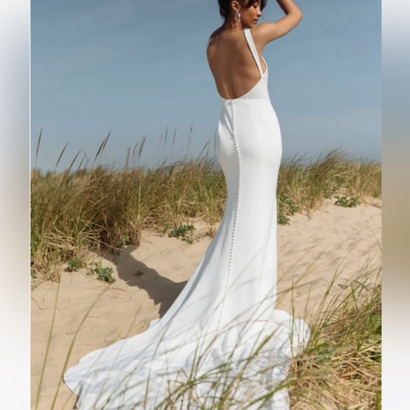 Jenny Yoo Samantha Wedding Gown Sz. 10 open back Crepe button train $2,500 - Picture 3 of 16